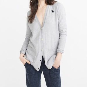 Abercrombie Icon boyfriend cardigan (M)